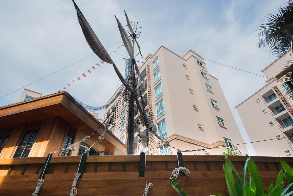 Atlantis Pattaya High Service Джомтьен Экстерьер фото