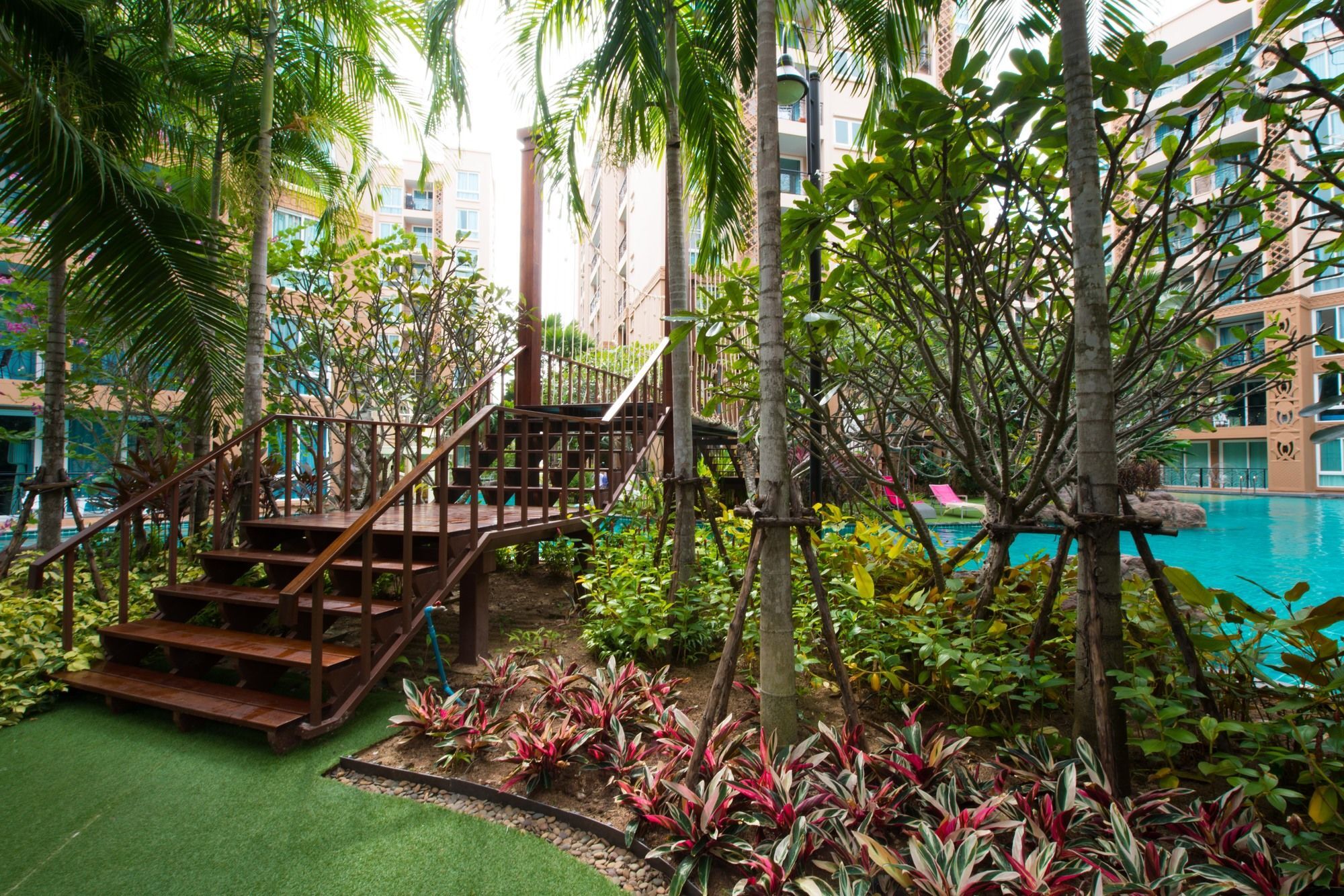 Atlantis Pattaya High Service Джомтьен Экстерьер фото