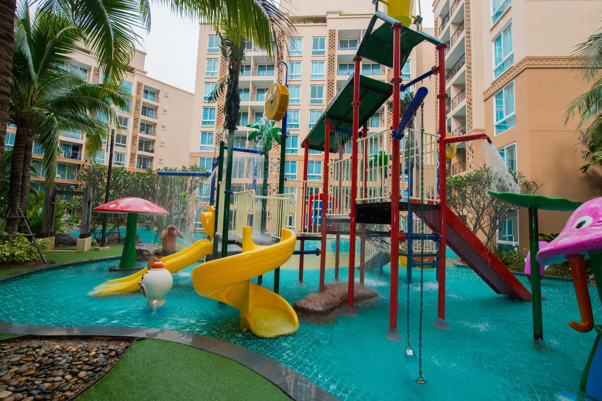 Atlantis Pattaya High Service Джомтьен Экстерьер фото