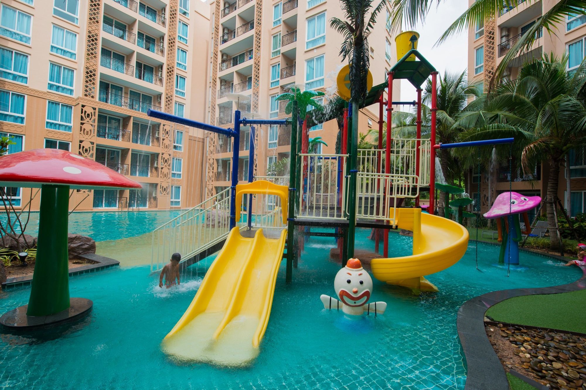 Atlantis Pattaya High Service Джомтьен Экстерьер фото
