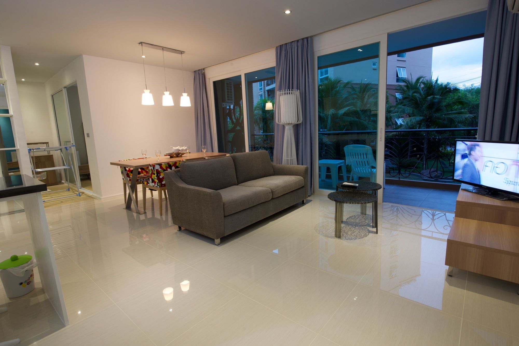 Atlantis Pattaya High Service Джомтьен Экстерьер фото