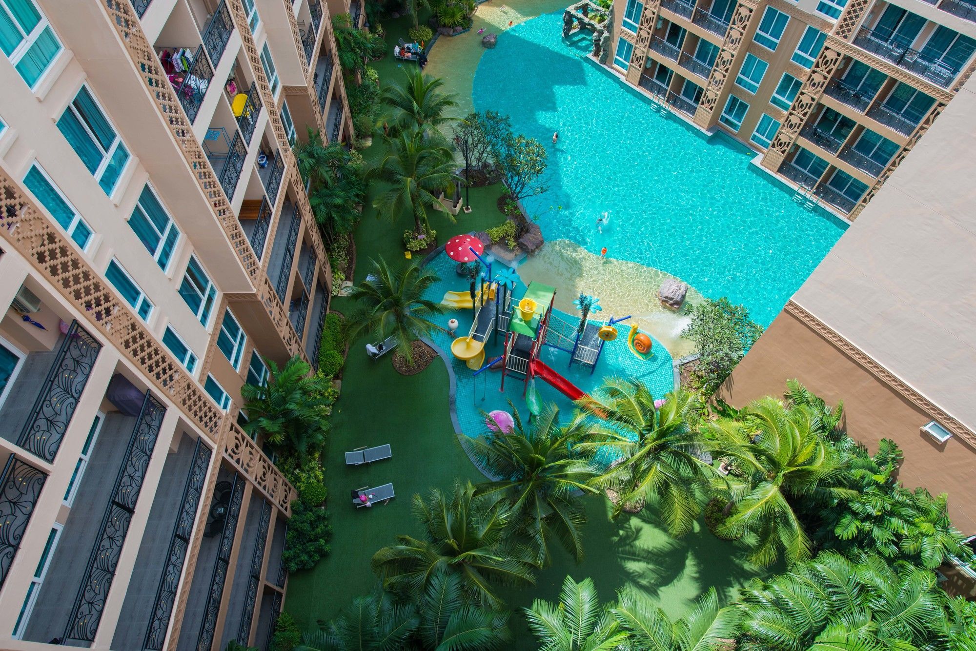 Atlantis Pattaya High Service Джомтьен Экстерьер фото